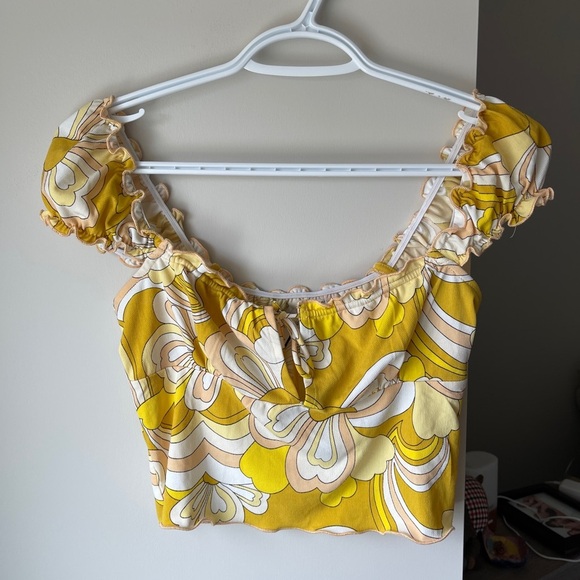Urban Outfitters Yellow Puff Sleeve Crop Blouse - Picture 1 of 3